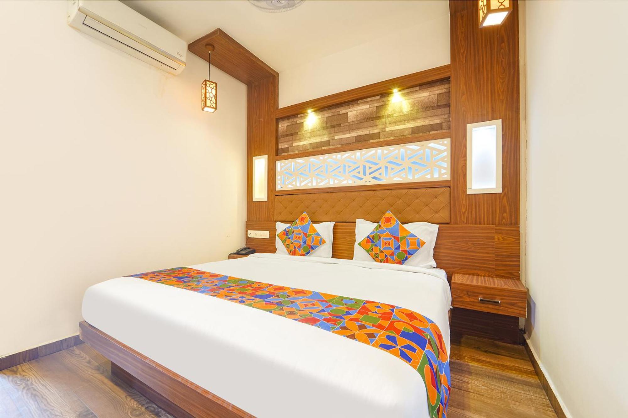 Fabhotel Qube - 800M From Ernakulam Junction South Railway Station Kochi Ngoại thất bức ảnh
