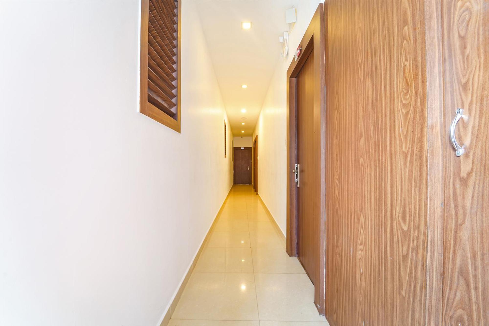 Fabhotel Qube - 800M From Ernakulam Junction South Railway Station Kochi Ngoại thất bức ảnh